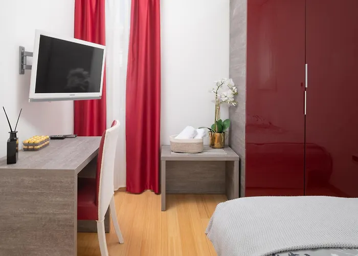 Sunny With Seaview 1163 *