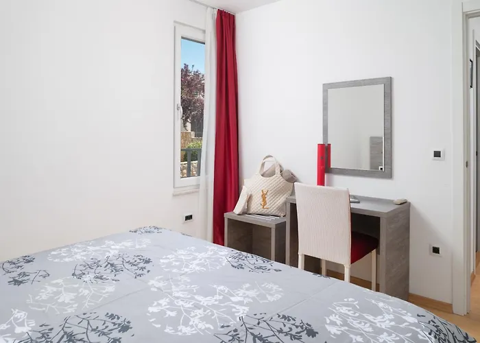 Apartman Sunny With Seaview 1163