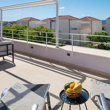 Appartamento Sunny With Seaview 1163 Petrcane